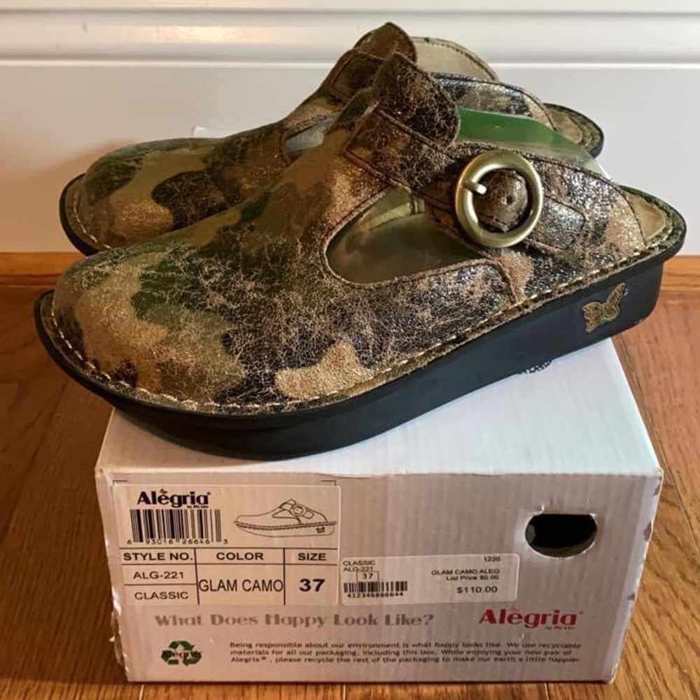 Classic Glam Camo Alegria Clogs